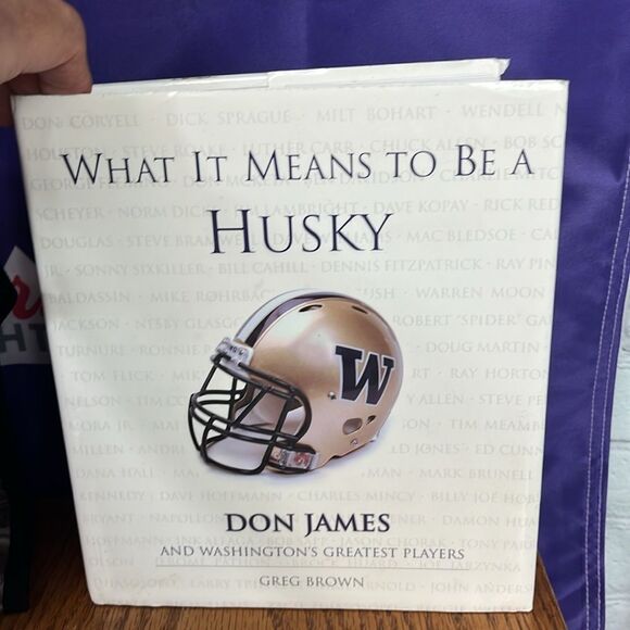 University of Washington Huskies Fan Set: VHS, Don James Book, cards & more - Picture 3 of 7